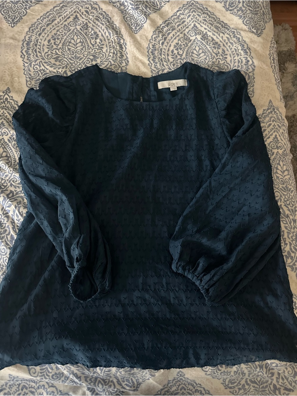 LOFT Dark Navy Puff-Sleeve Textured Blouse